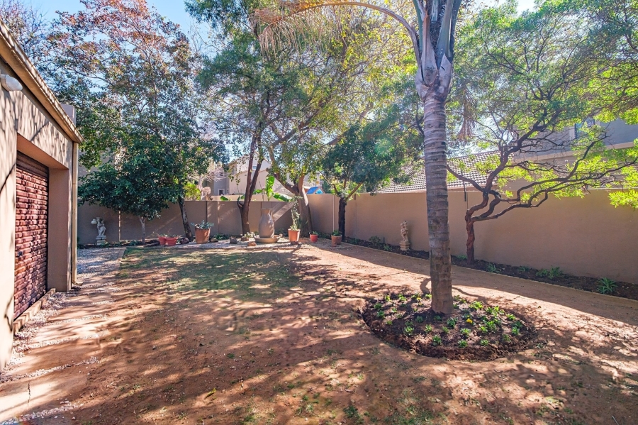 2 Bedroom Property for Sale in North Riding Gauteng