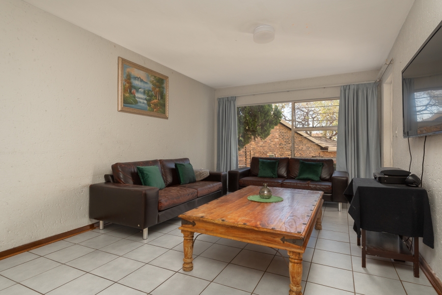 2 Bedroom Property for Sale in Constantia Kloof Gauteng