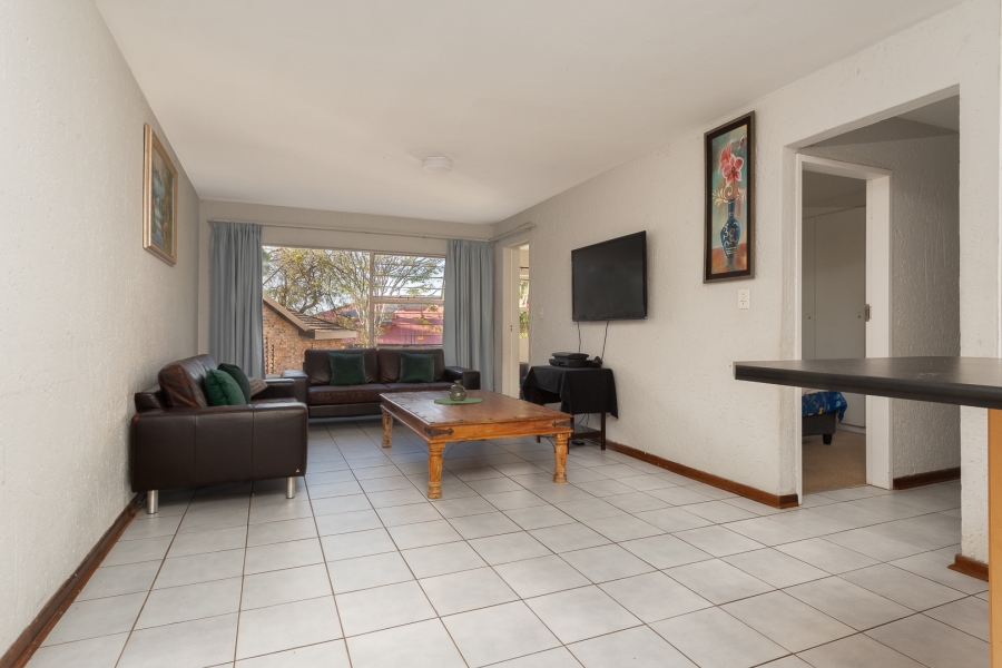 2 Bedroom Property for Sale in Constantia Kloof Gauteng