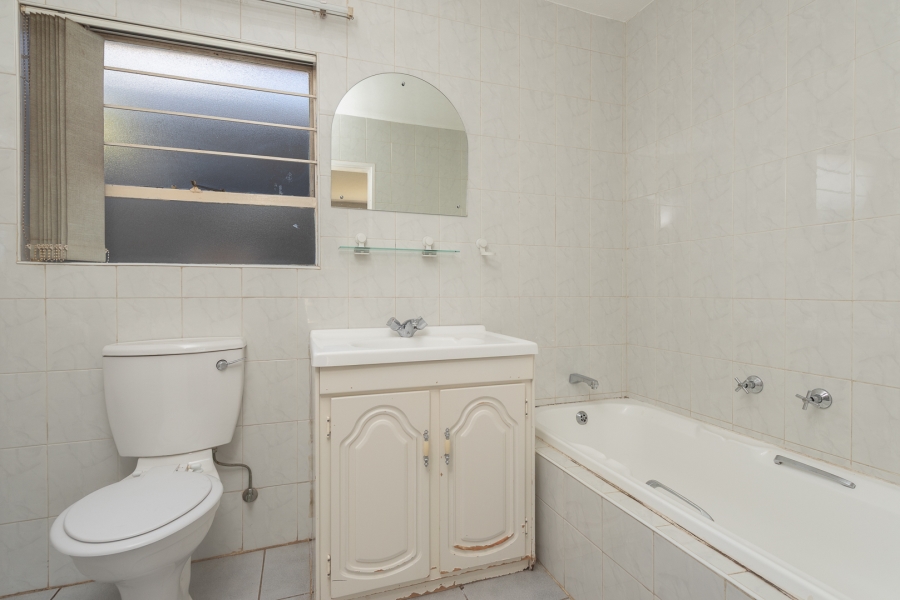2 Bedroom Property for Sale in Constantia Kloof Gauteng