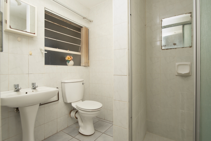 2 Bedroom Property for Sale in Constantia Kloof Gauteng