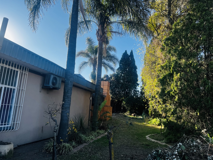 4 Bedroom Property for Sale in Bonaero Park Gauteng