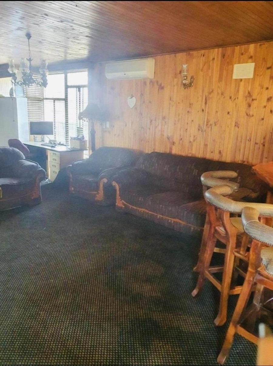 4 Bedroom Property for Sale in Bonaero Park Gauteng