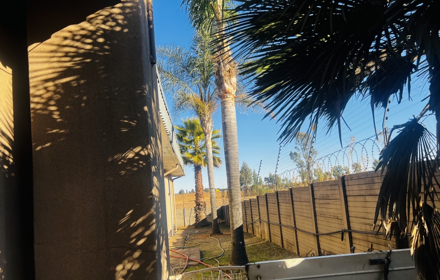 4 Bedroom Property for Sale in Bonaero Park Gauteng
