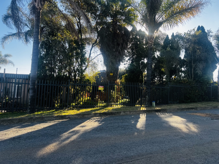 4 Bedroom Property for Sale in Bonaero Park Gauteng