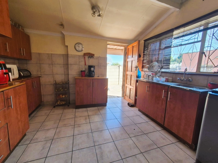 4 Bedroom Property for Sale in Sonland Park Gauteng