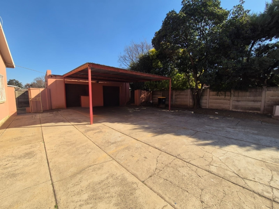 4 Bedroom Property for Sale in Sonland Park Gauteng