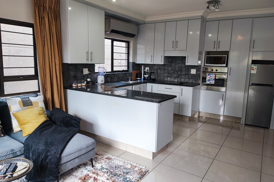 To Let 1 Bedroom Property for Rent in River Club Gauteng