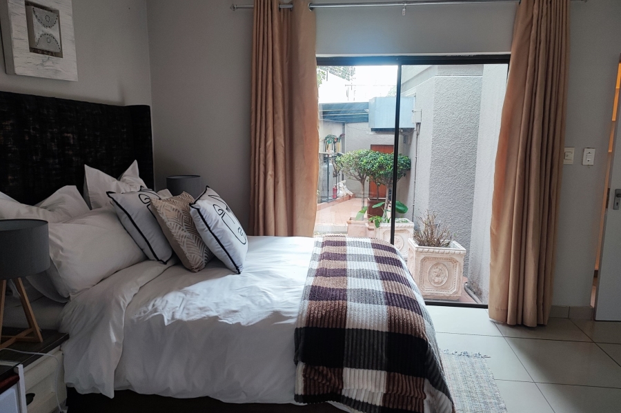 To Let 1 Bedroom Property for Rent in River Club Gauteng