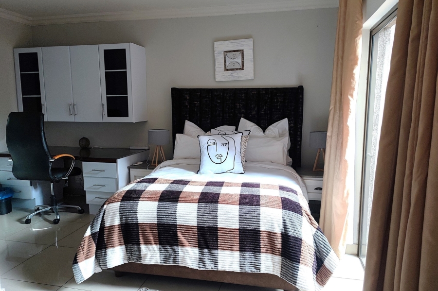 To Let 1 Bedroom Property for Rent in River Club Gauteng
