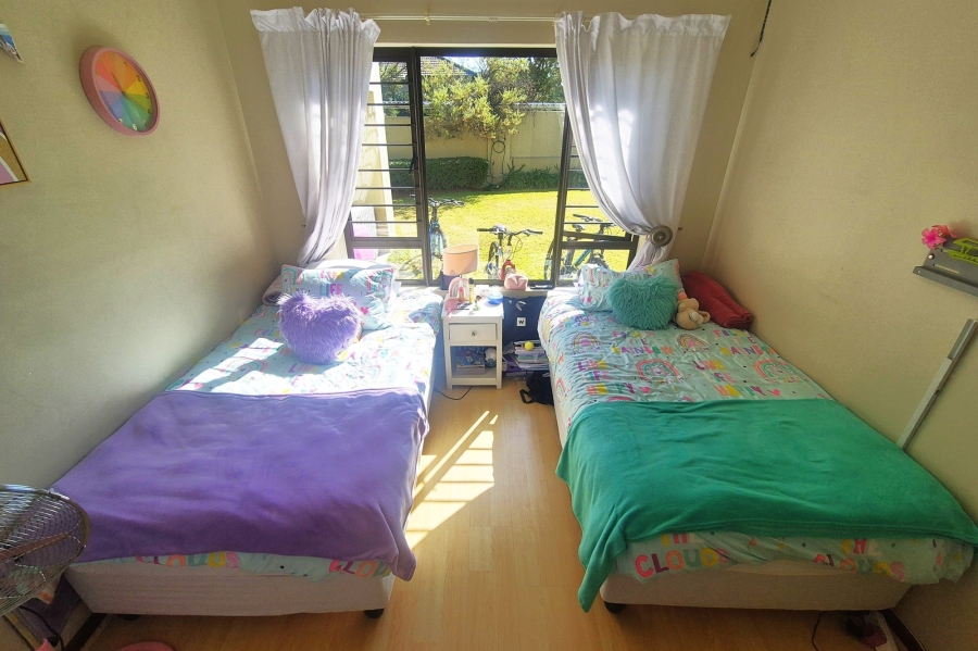 To Let 3 Bedroom Property for Rent in Maroeladal Gauteng