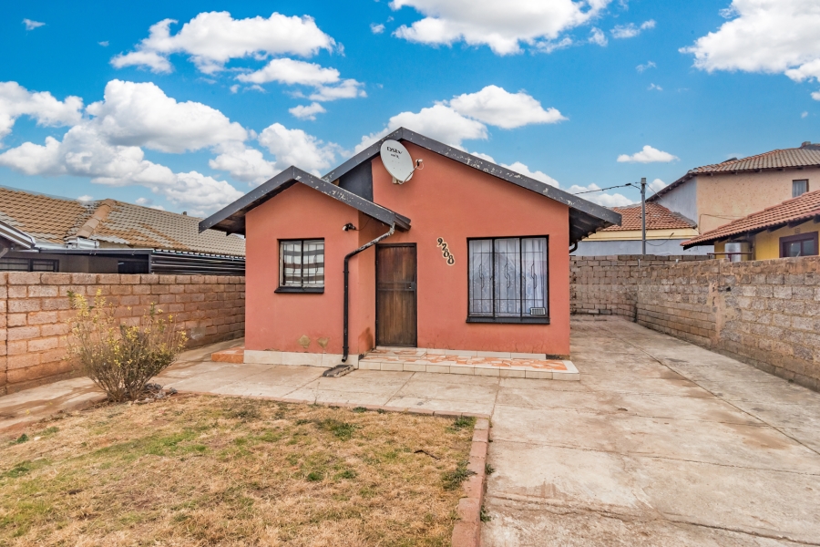 2 Bedroom Property for Sale in Protea Glen Gauteng