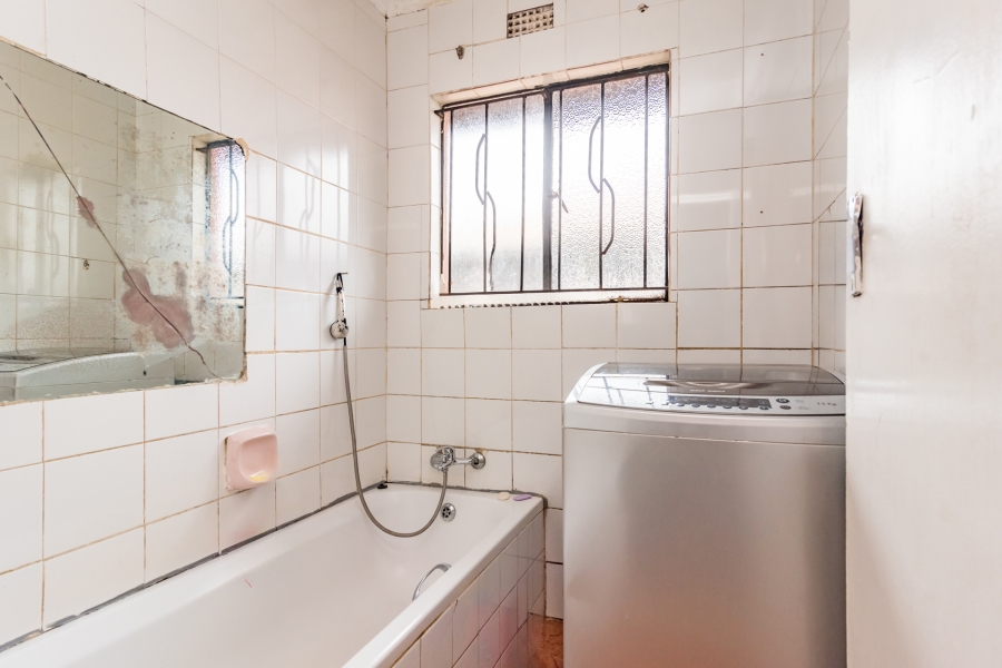 2 Bedroom Property for Sale in Protea Glen Gauteng