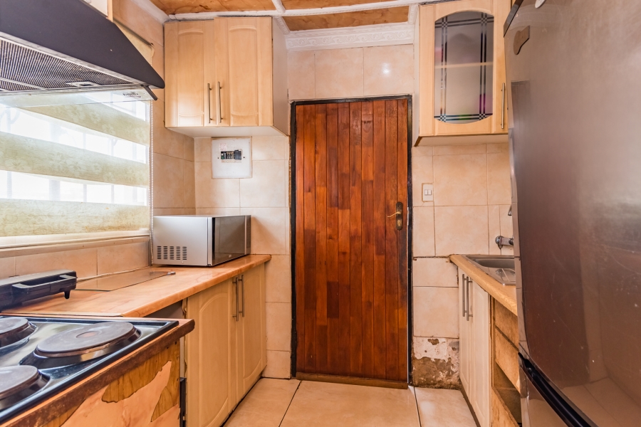 2 Bedroom Property for Sale in Protea Glen Gauteng