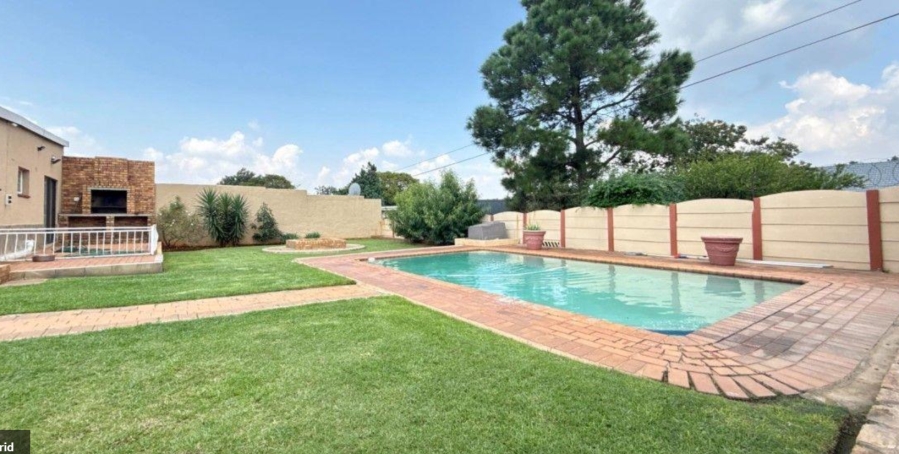 4 Bedroom Property for Sale in Risana Gauteng