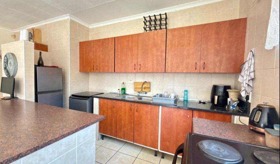 4 Bedroom Property for Sale in Risana Gauteng