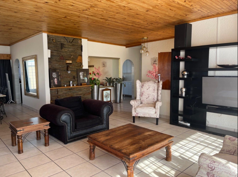 4 Bedroom Property for Sale in Risana Gauteng