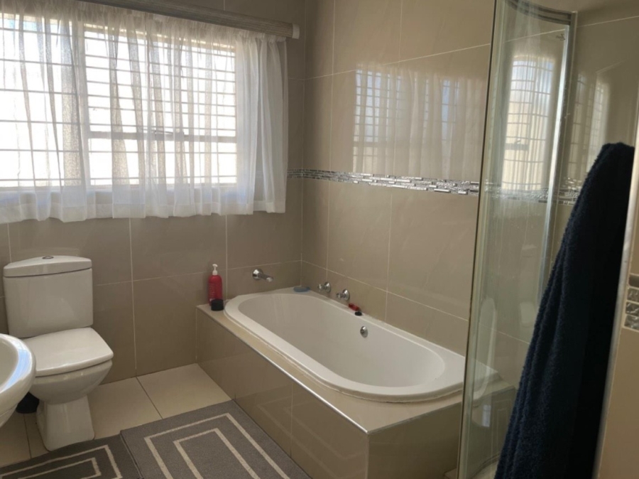 4 Bedroom Property for Sale in Risana Gauteng