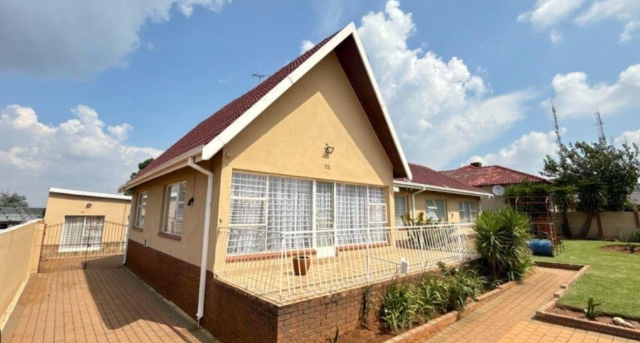 4 Bedroom Property for Sale in Risana Gauteng