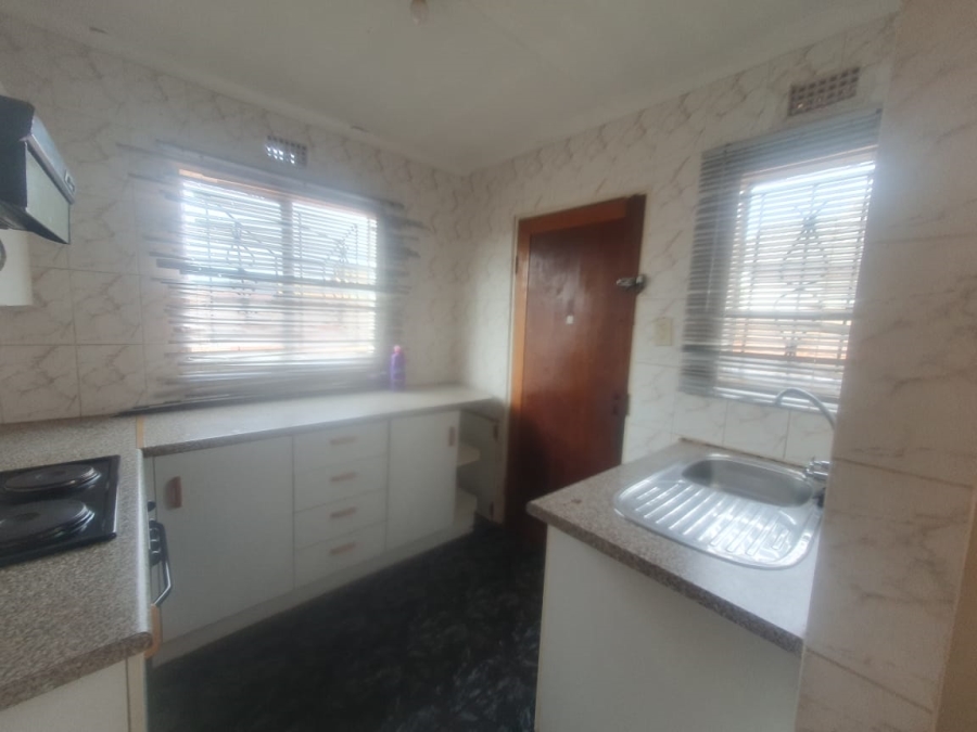 3 Bedroom Property for Sale in Mmesi Park Gauteng