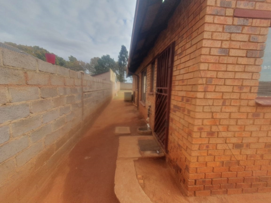 3 Bedroom Property for Sale in Mmesi Park Gauteng