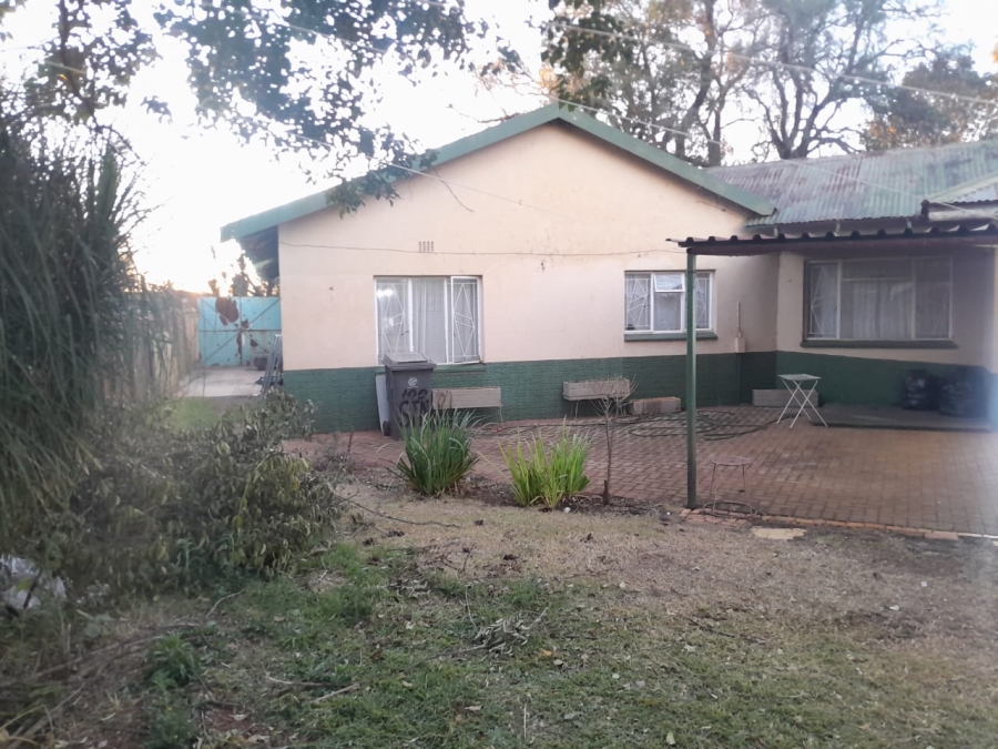 3 Bedroom Property for Sale in Oberholzer Gauteng
