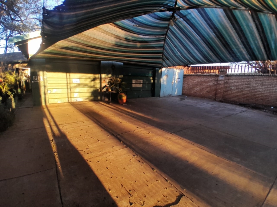 3 Bedroom Property for Sale in Oberholzer Gauteng