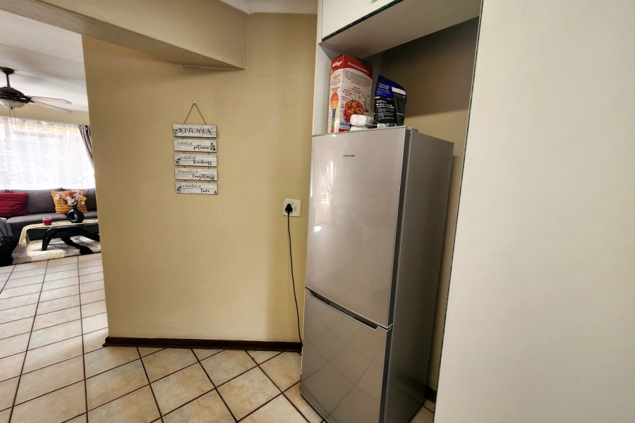 To Let 3 Bedroom Property for Rent in Die Hoewes Gauteng