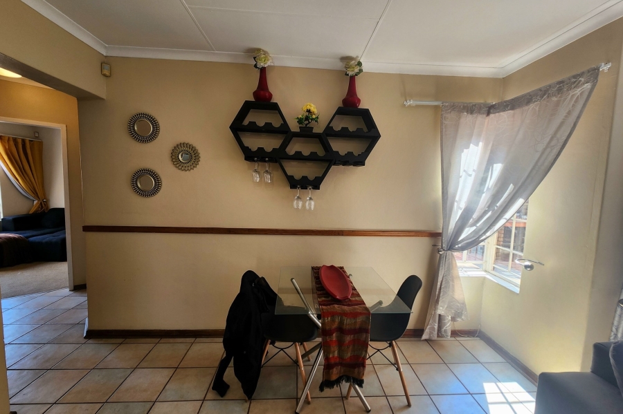 To Let 3 Bedroom Property for Rent in Die Hoewes Gauteng