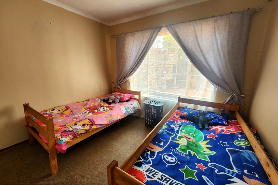 To Let 3 Bedroom Property for Rent in Die Hoewes Gauteng