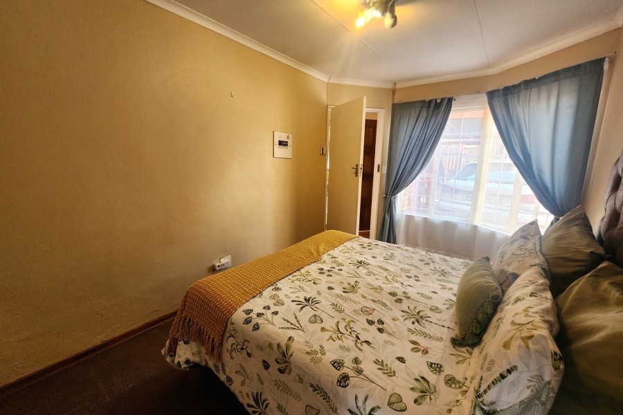 To Let 3 Bedroom Property for Rent in Die Hoewes Gauteng