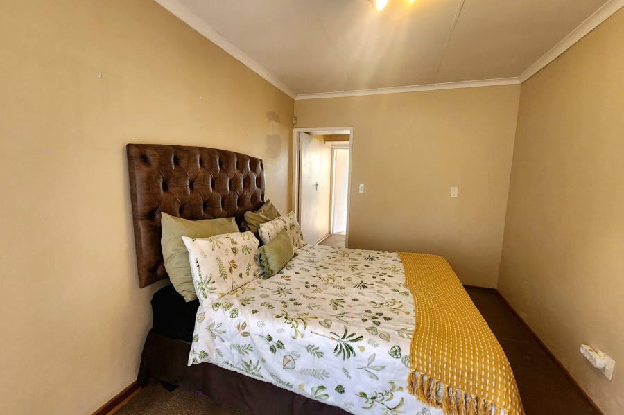 To Let 3 Bedroom Property for Rent in Die Hoewes Gauteng