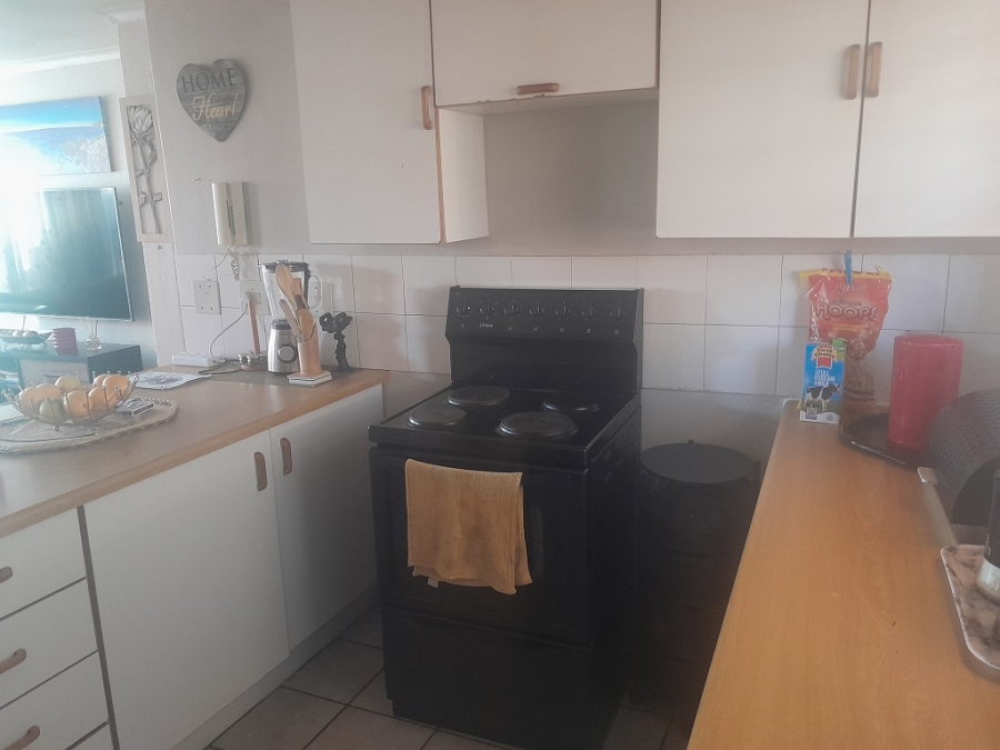 To Let 2 Bedroom Property for Rent in Alan Manor Gauteng