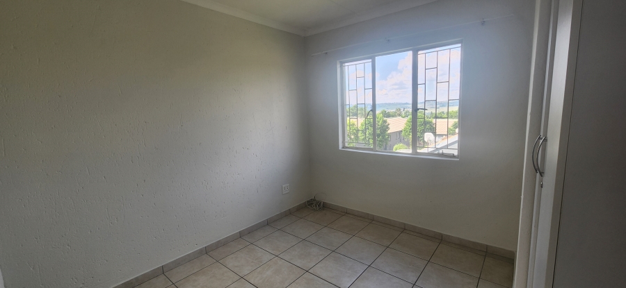 To Let 2 Bedroom Property for Rent in Greenstone Hill Gauteng