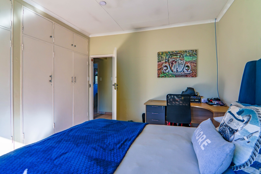 4 Bedroom Property for Sale in Wierda Park Gauteng