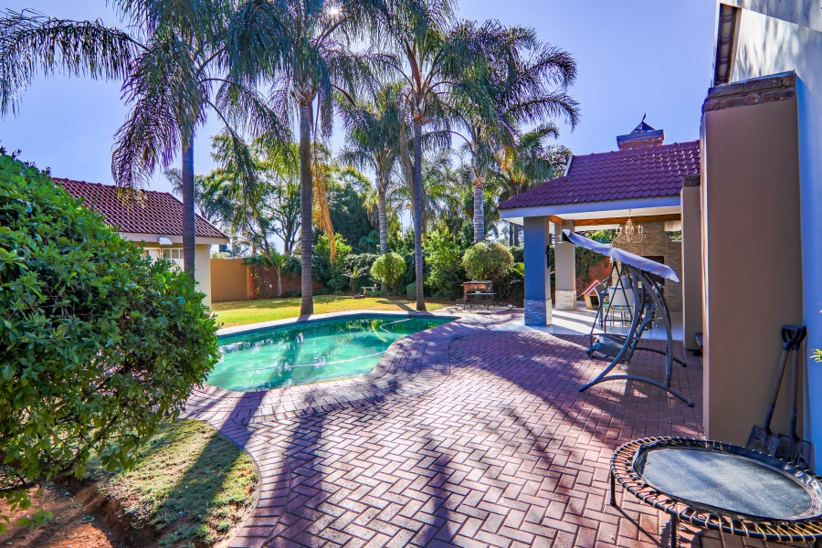 4 Bedroom Property for Sale in Wierda Park Gauteng