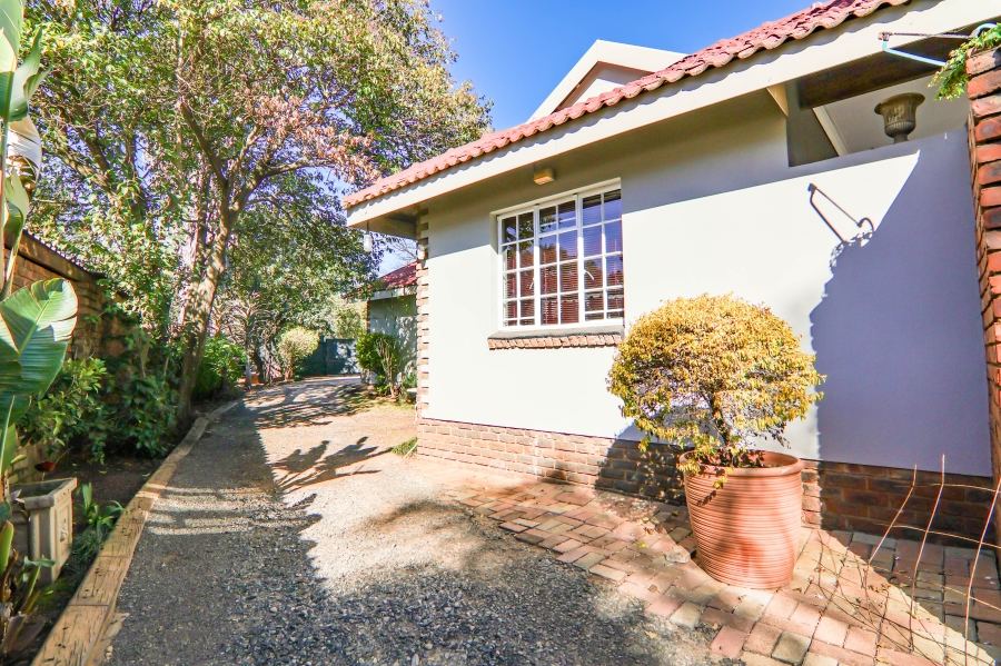 4 Bedroom Property for Sale in Wierda Park Gauteng