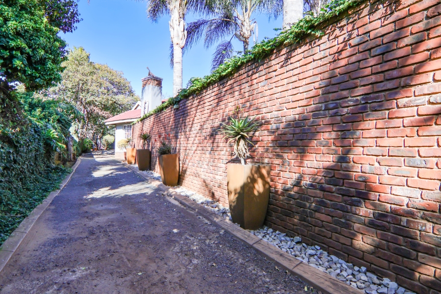4 Bedroom Property for Sale in Wierda Park Gauteng