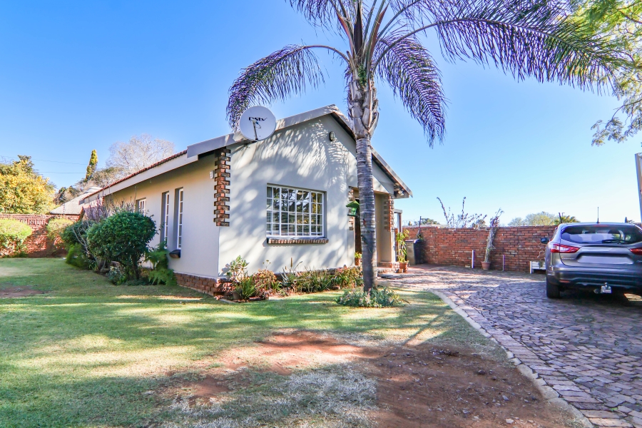 4 Bedroom Property for Sale in Wierda Park Gauteng