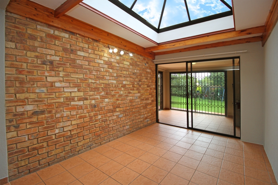 3 Bedroom Property for Sale in Weltevreden Park Gauteng