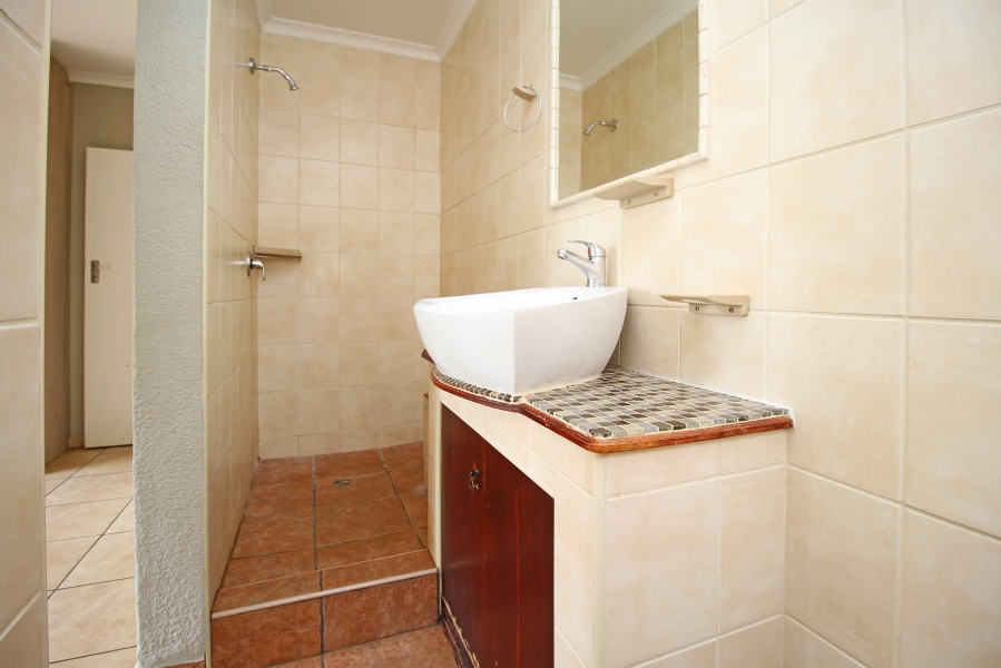3 Bedroom Property for Sale in Weltevreden Park Gauteng