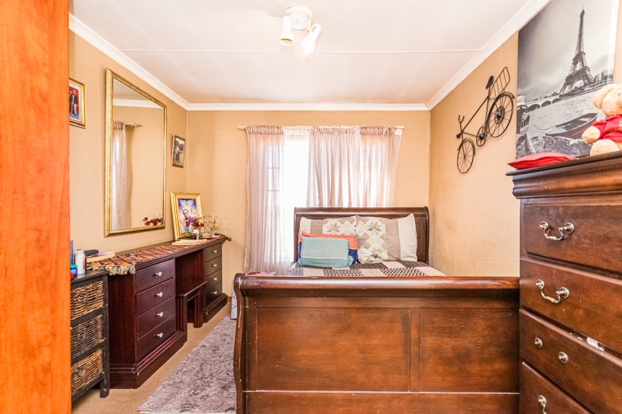2 Bedroom Property for Sale in Heuweloord Gauteng