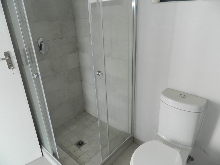 To Let 1 Bedroom Property for Rent in Lombardy Estate Gauteng