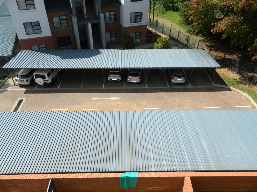 To Let 1 Bedroom Property for Rent in Lombardy Estate Gauteng