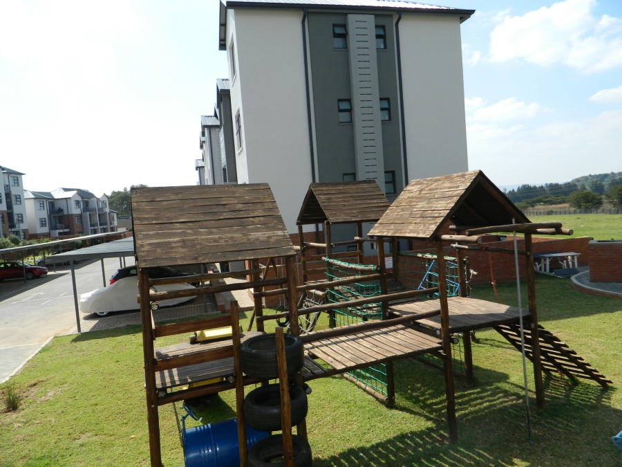 To Let 1 Bedroom Property for Rent in Lombardy Estate Gauteng