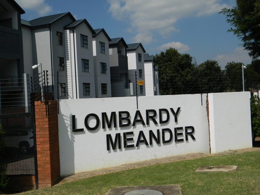 To Let 1 Bedroom Property for Rent in Lombardy Estate Gauteng