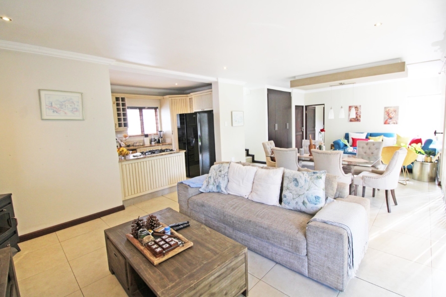 To Let 3 Bedroom Property for Rent in Bryanston Gauteng