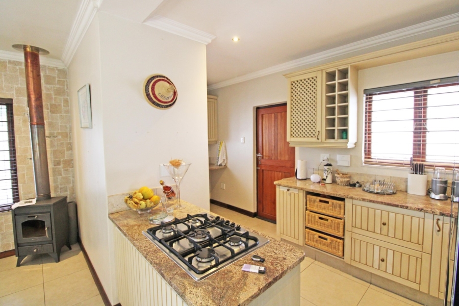 To Let 3 Bedroom Property for Rent in Bryanston Gauteng