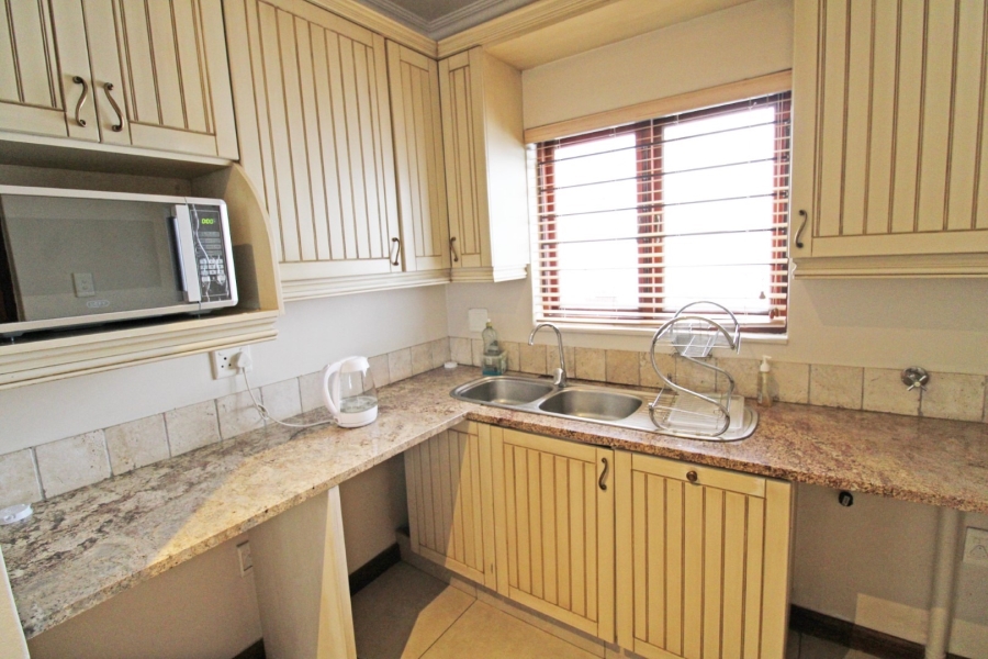 To Let 3 Bedroom Property for Rent in Bryanston Gauteng