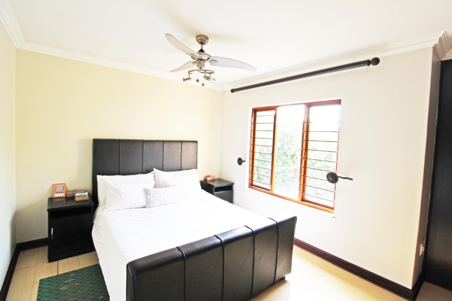 To Let 3 Bedroom Property for Rent in Bryanston Gauteng